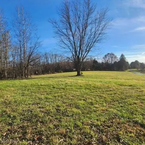 67930 Wintergreen Rd, Lore City, OH 43755