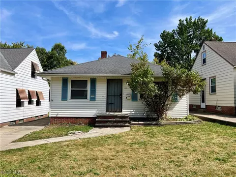 4921 E 93rd St, Garfield Heights, OH 44125