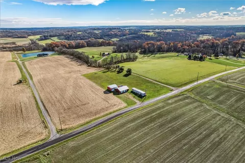 5188 Bandy Rd, Homeworth, OH 44634