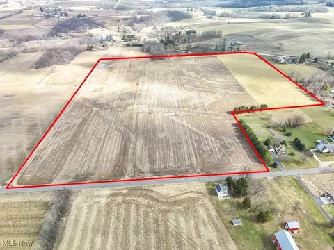 Alabama Avenue Sw, Navarre, OH 44662