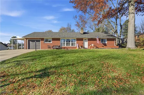 2611 Bordner Ave SW, Canton, OH 44706