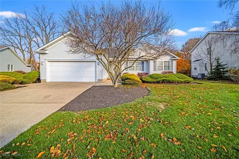 7339 Sharonlee Dr, Mentor, OH 44060