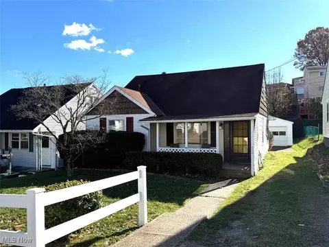 2616 Hollywood Blvd, Steubenville, OH 43952