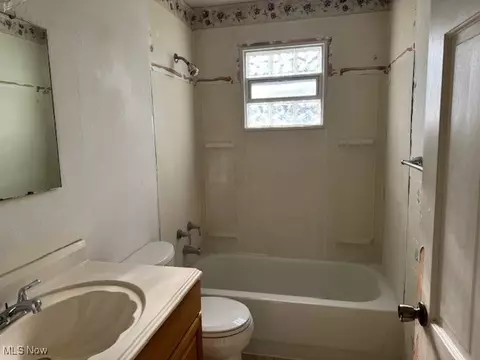 1643 Everett Ave, Youngstown, OH 44514 photo 7