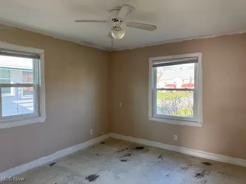 1643 Everett Ave, Youngstown, OH 44514 photo 5