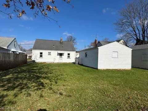 1643 Everett Ave, Youngstown, OH 44514 photo 12