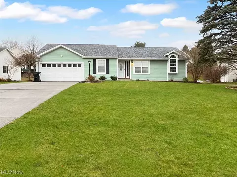 7526 Huntington Dr, Boardman, OH 44512