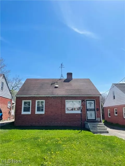 16910 Palda Dr, Cleveland, OH 44128