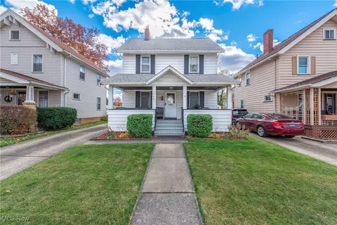 14921 Lanning Ave, Lakewood, OH 44107