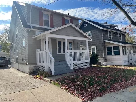 940 Lakewood Blvd, Akron, OH 44314