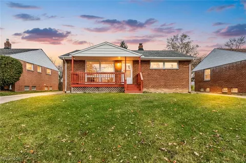 15709 Steinway Blvd, Maple Heights, OH 44137