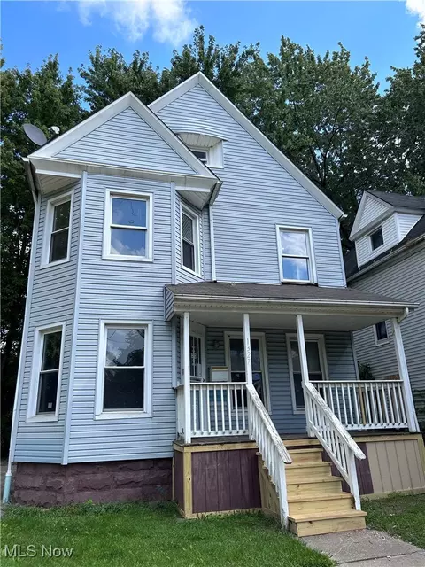 1327 E 90th St, Cleveland, OH 44106