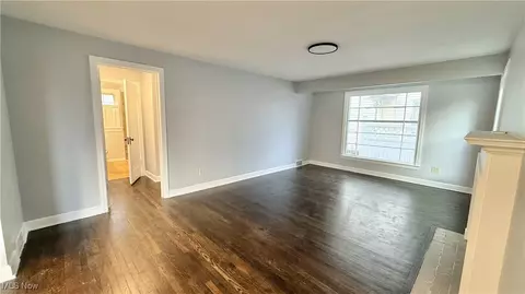 215 Roslyn Ave NW, Canton, OH 44708 photo 15