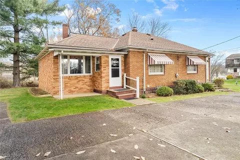 345 Werley Ave NW, East Canton, OH 44730