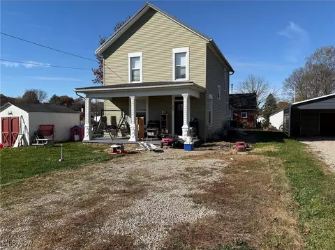 243 Mill St, Duncan Falls, OH 43734