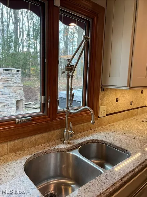 2675 Deer Run, Willoughby Hills, OH 44094 photo 9