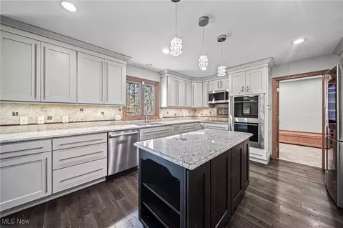 2675 Deer Run, Willoughby Hills, OH 44094 photo 6