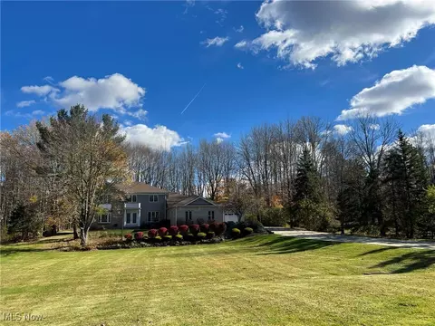 2675 Deer Run, Willoughby Hills, OH 44094 photo 48