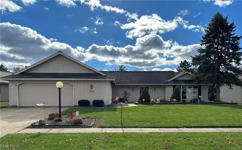 32913 Woodstone Cir, North Ridgeville, OH 44039