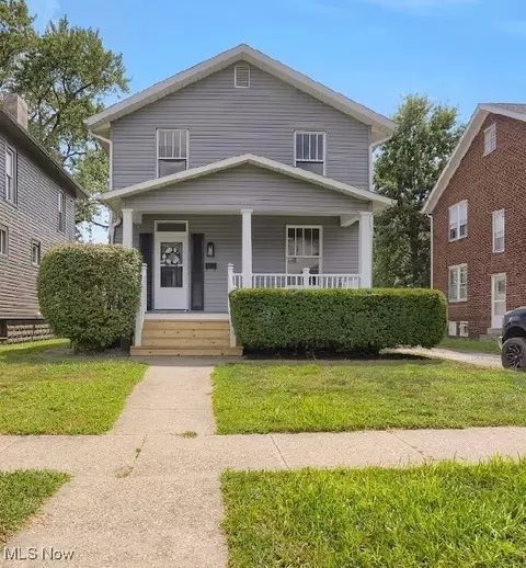 720 Locust Ave, Zanesville, OH 43701