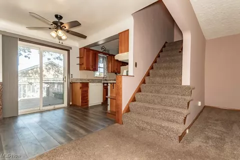 29815 Phillips Ave, Wickliffe, OH 44092 photo 9