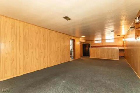 29815 Phillips Ave, Wickliffe, OH 44092 photo 23