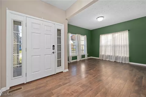 Entry Way - 4657 Fields Way, Lorain, OH 44053 photo 1 of 2