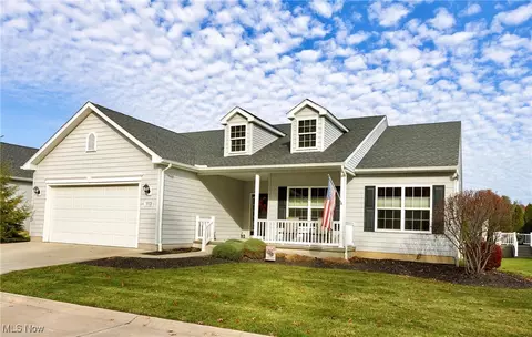 9112 Devonshire Dr, Olmsted Falls, OH 44138