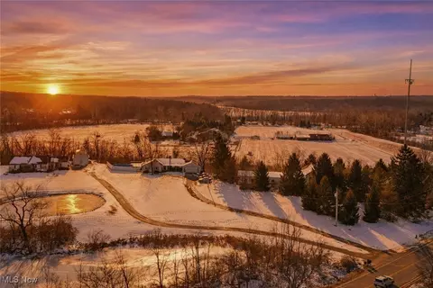 4299 Weymouth Rd, Medina, OH 44256