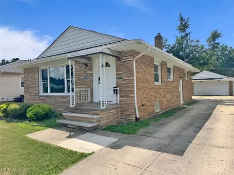 28642 Forest Rd, Willowick, OH 44095