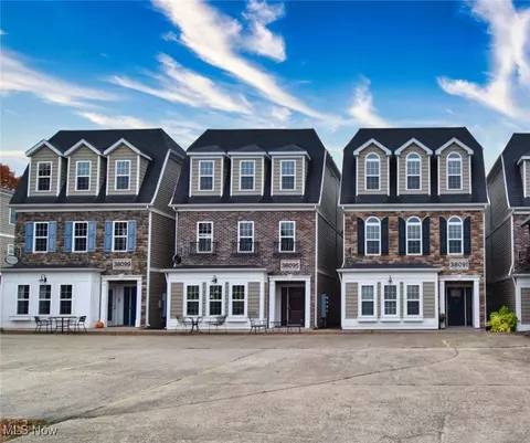 38091 Euclid Ave #301, Willoughby, OH 44094
