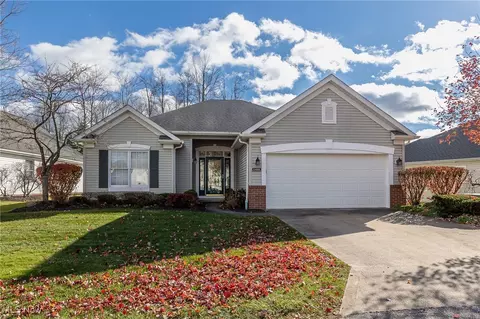 1455 Golden Ln, Broadview Heights, OH 44147