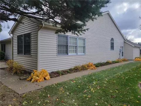 2201 Westwind Dr, Sandusky, OH 44870 photo 4
