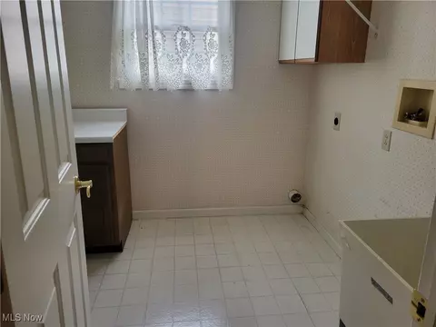 2201 Westwind Dr, Sandusky, OH 44870 photo 14