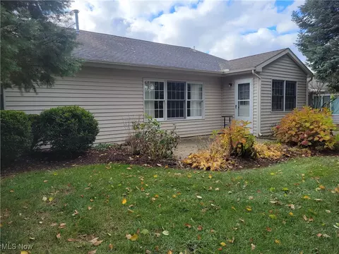 2201 Westwind Dr, Sandusky, OH 44870 photo 3