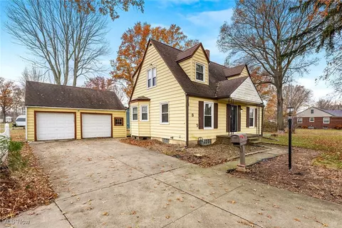 385 Hilliard Rd, Elyria, OH 44035 photo 32
