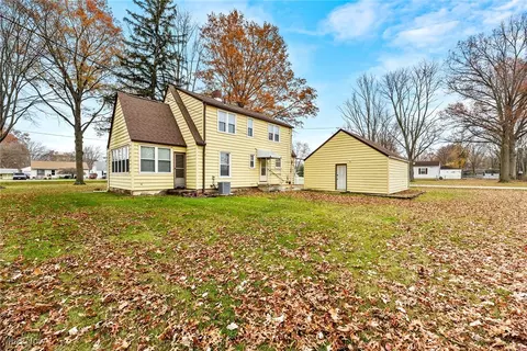 385 Hilliard Rd, Elyria, OH 44035 photo 31