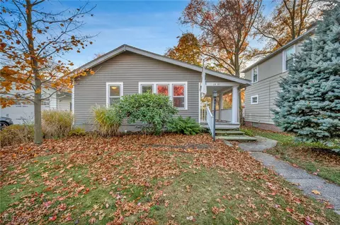 24401 Bruce Rd, Bay Village, OH 44140