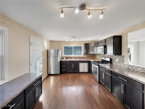 Kitchen - 3835 E 364th St, Willoughby, OH 44094 photo 2 of 2