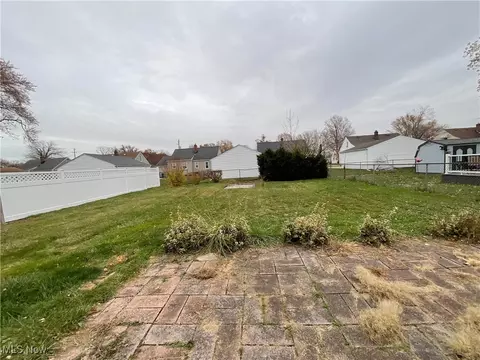 Exterior - 3835 E 364th St, Willoughby, OH 44094 photo 2 of 2