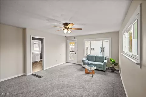 815 Park St, Willard, OH 44890 photo 13