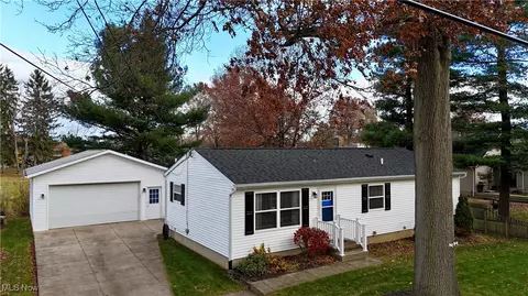 1721 Northmoreland Blvd, Cuyahoga Falls, OH 44221