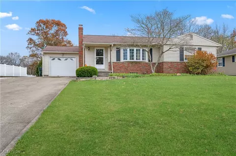 375 Grant Ave, Mogadore, OH 44260