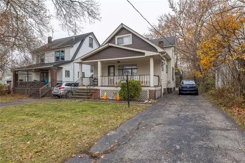 3946 E 147 St, Cleveland, OH 44128
