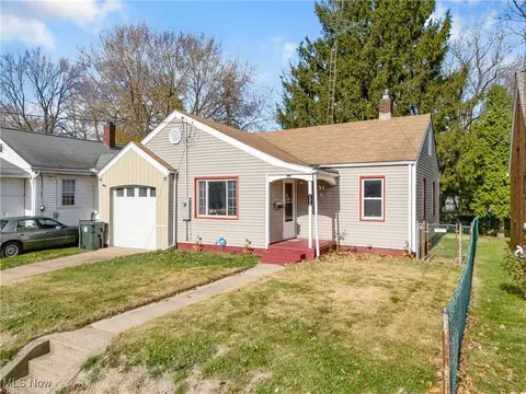 1219 17th St NE, Canton, OH 44705