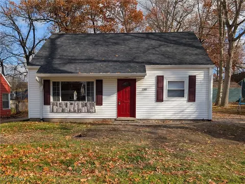 2289 Bailey Rd, Cuyahoga Falls, OH 44221