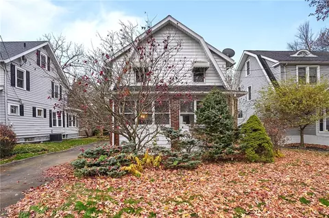 1128 Sackett Ave, Cuyahoga Falls, OH 44223