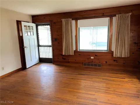 Living - 1651 W 3rd St, Ashtabula, OH 44004 photo 1 of 3