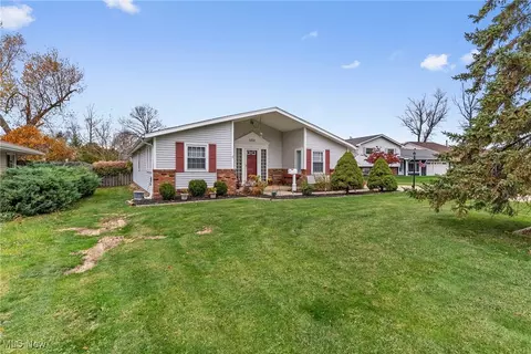 6058 Cedarwood Rd, Mentor, OH 44060