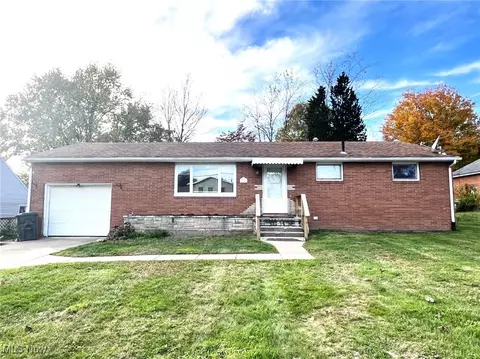2951 Kirby Ave NE, Canton, OH 44705